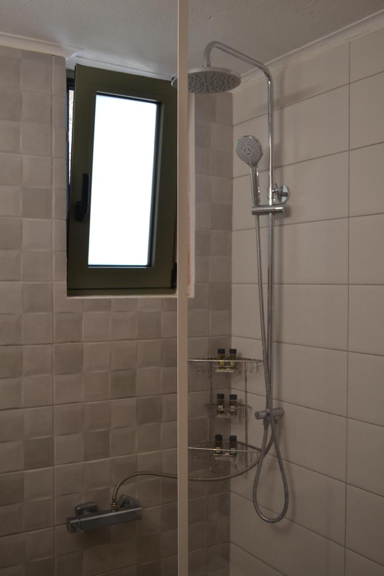 Apartment Loupino Family House Stoupa